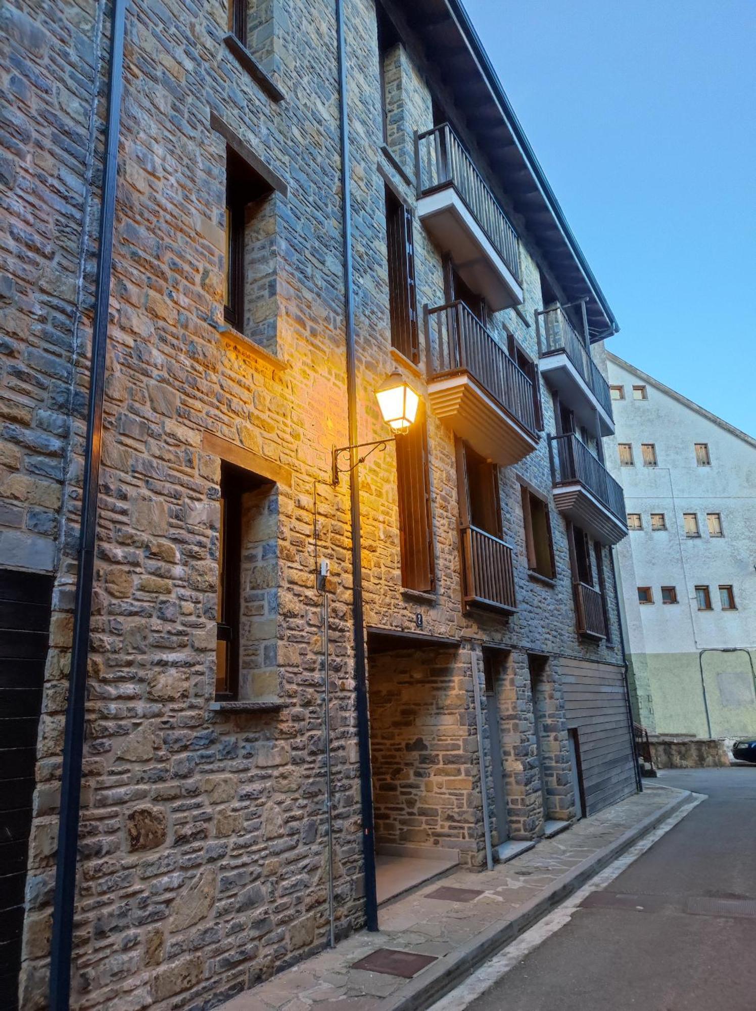 Apartamento Vico Escarrilla Εξωτερικό φωτογραφία